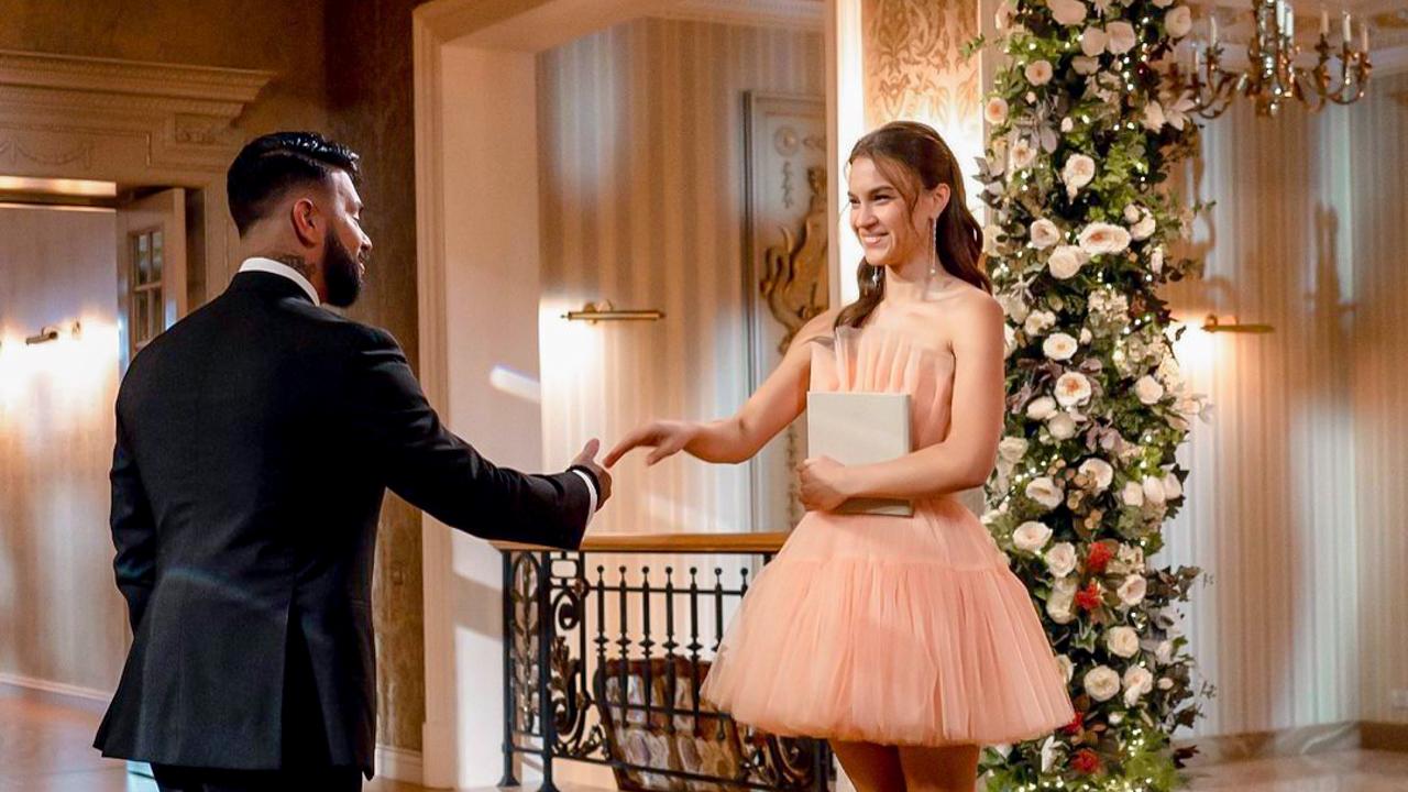 холостяк 2021 тимати. екатерина сафарова на шоу холостяк. холостяк 1 сезон финал. холостяк 7 сезон тнт. холостяк 1 8.