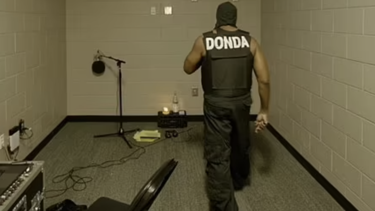 Donda 2 презентация