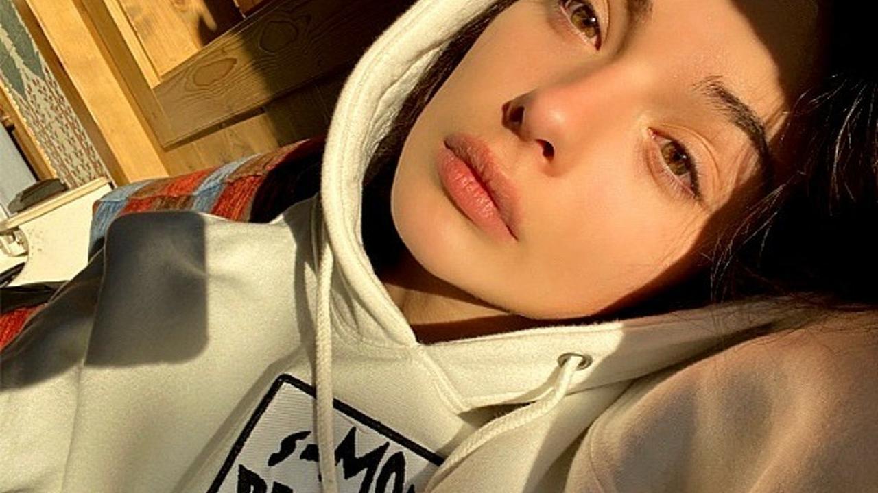17-Летняя красавица-дочь Беллуччи