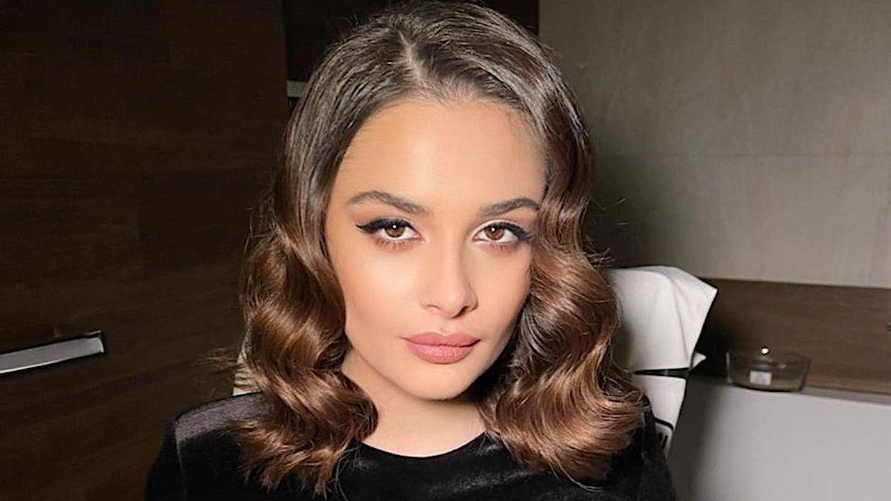 Диана Иваницкая ноги