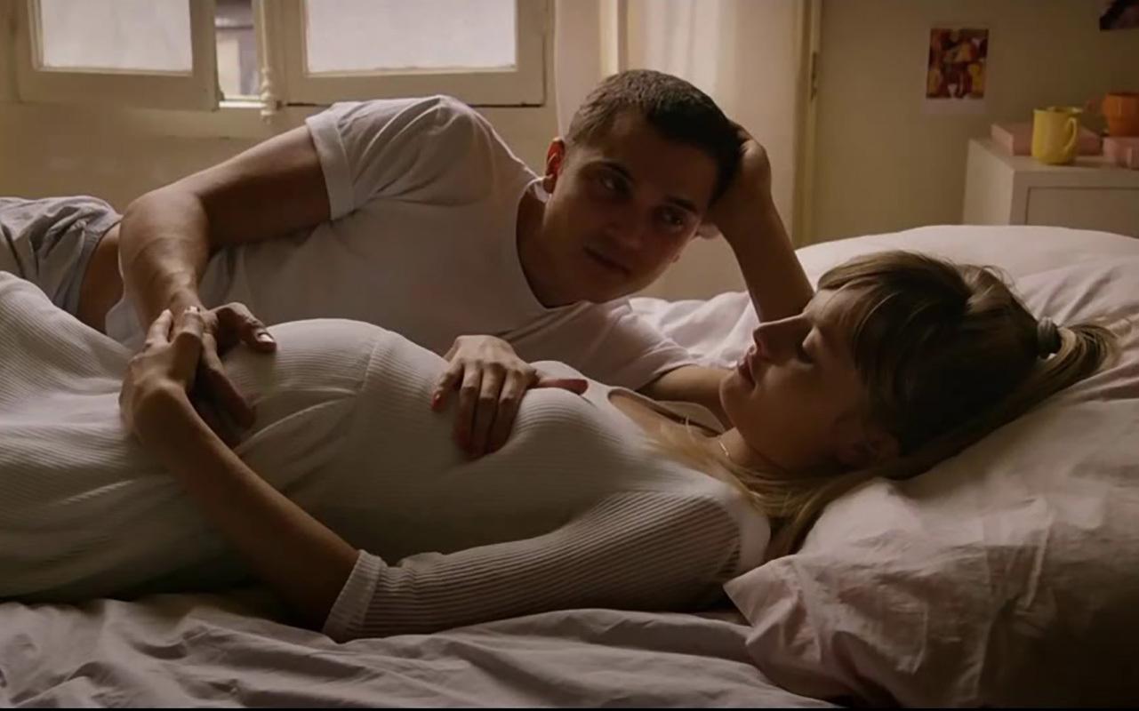 Любовь 2015 фильм Клара. Карл Глусман и аоми Муйок. Постельные сцены. Заниматься любовью