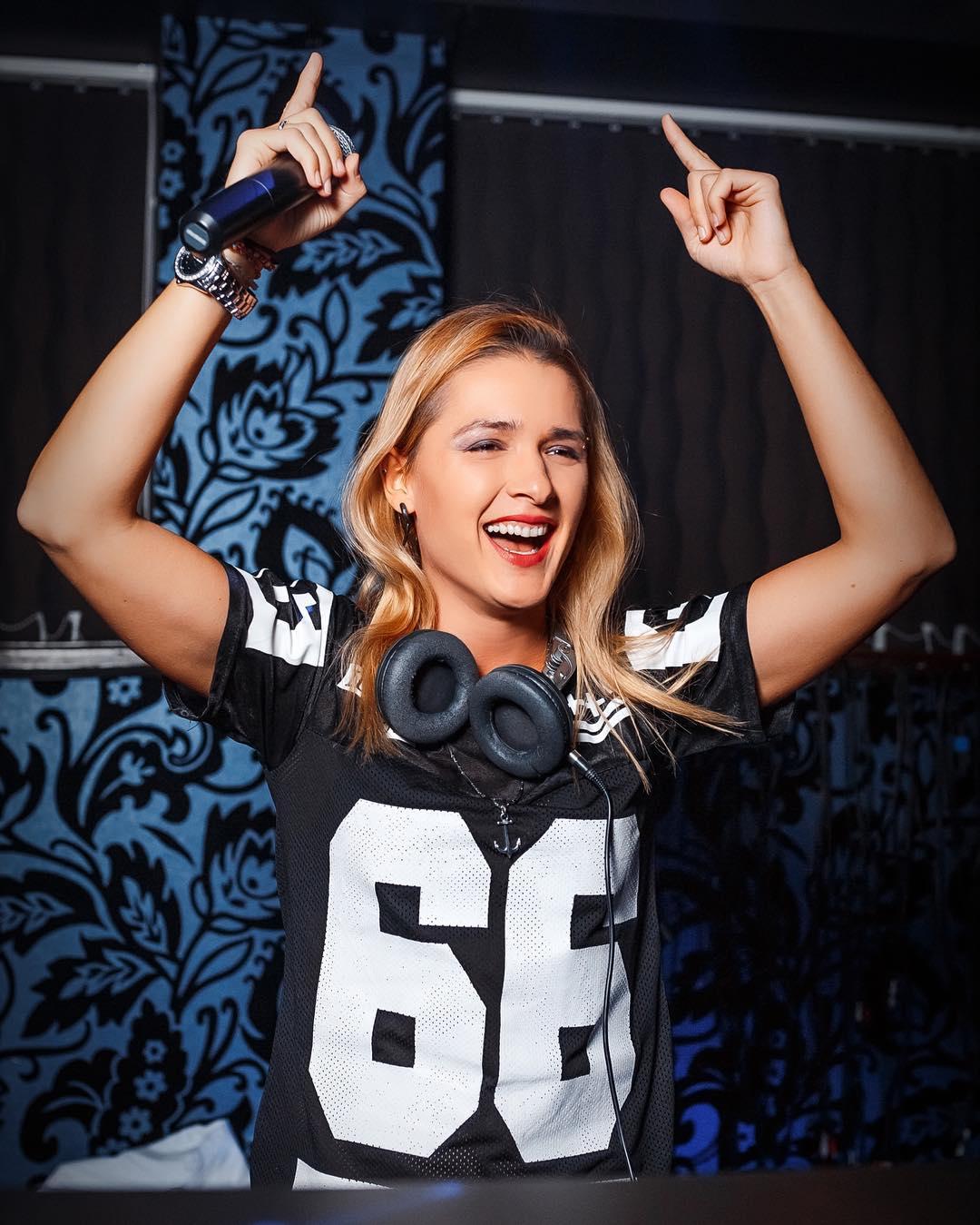 Ольга солнце дом 2 сейчас. Ольга николаева солнце 2020. Ольга солнце дом 2. Ольга солнце дом 2. Ольга николаева солнце 2020.