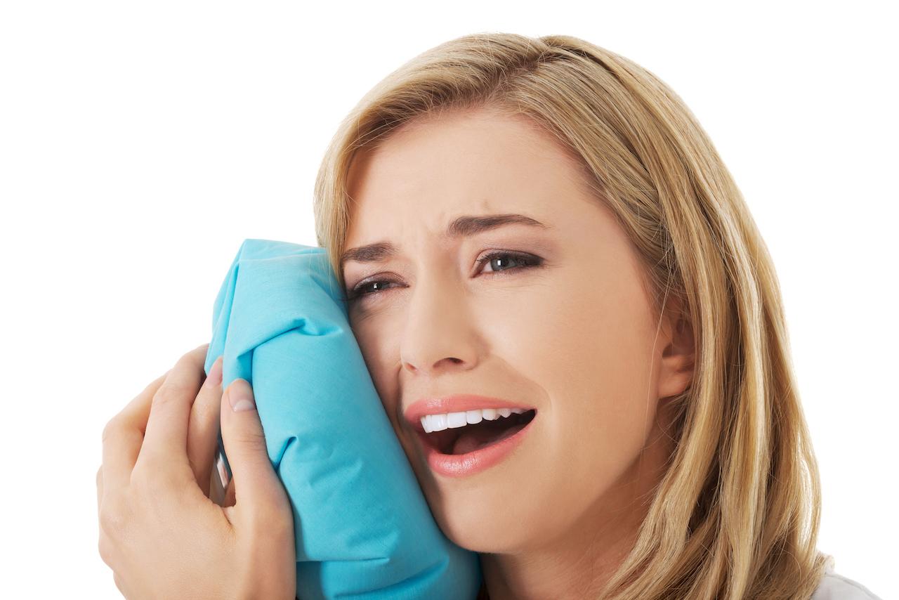 как быстро убрать синяк под глазом от удара и опухоль Kak Ubrat Sinyak Pod Glazom Ot Narodnyh Receptov Do Sredstv Maskirovki Wmj Ru