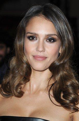 Эффект Отросшей Челки Фото